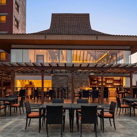 Ramada By Wyndham Kathmandu Dhumbarahi Hotel Exterior foto