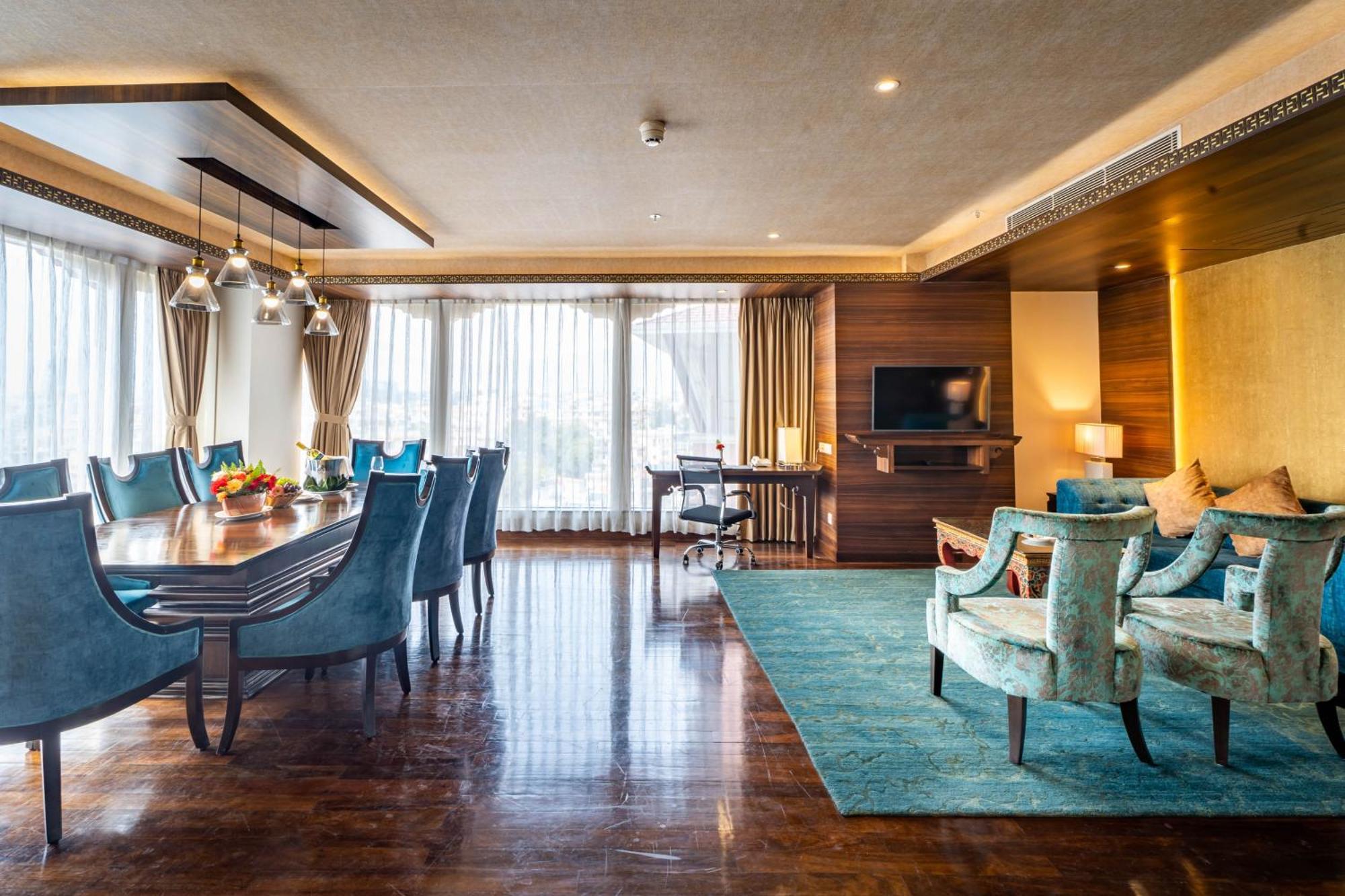 Ramada By Wyndham Kathmandu Dhumbarahi Hotel Exterior foto