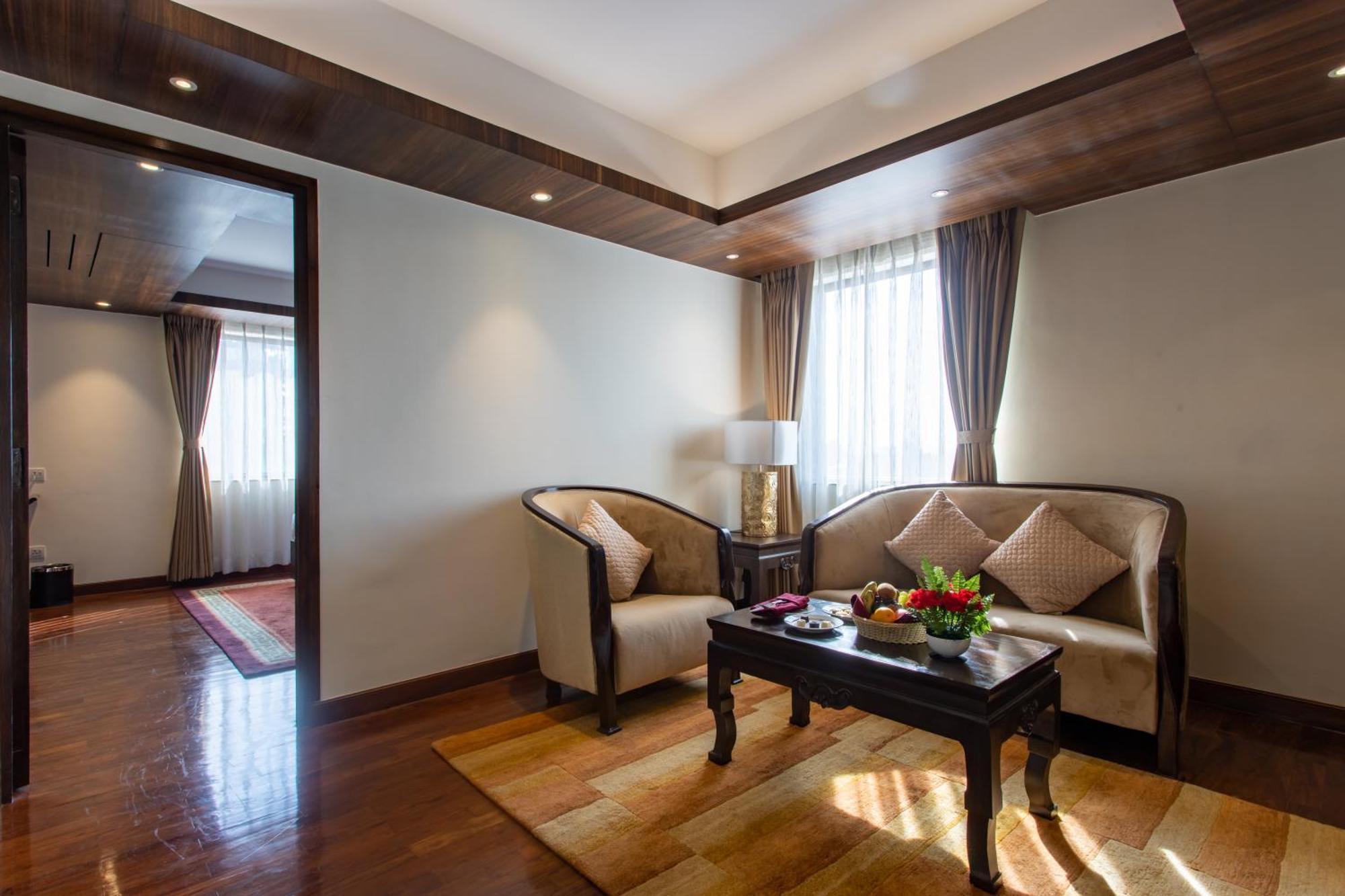Ramada By Wyndham Kathmandu Dhumbarahi Hotel Exterior foto